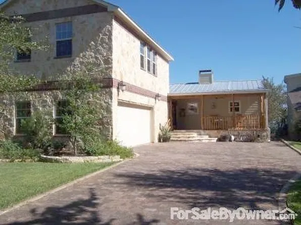 3110 Canterbury Ln, Montgomery, TX 77356
