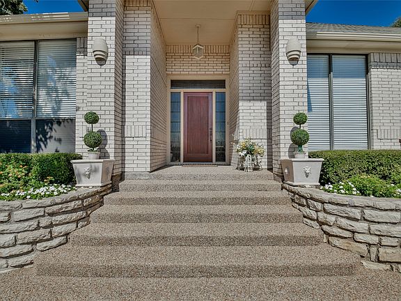 3rd image of 4922 Viejo Ct