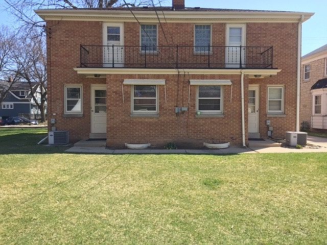 2nd image of 1169 Robertson St