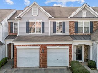 8217 Pilots View Dr, Raleigh, NC 27617