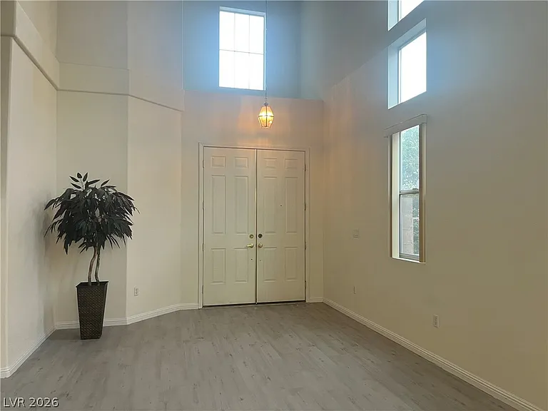 3889 Palm Island Ct — Photo 3