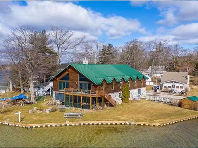 1406 White Birch Dr, Stanton, MI, 48888