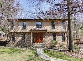 970 Braddock Rd, Pittsburgh, PA 15221