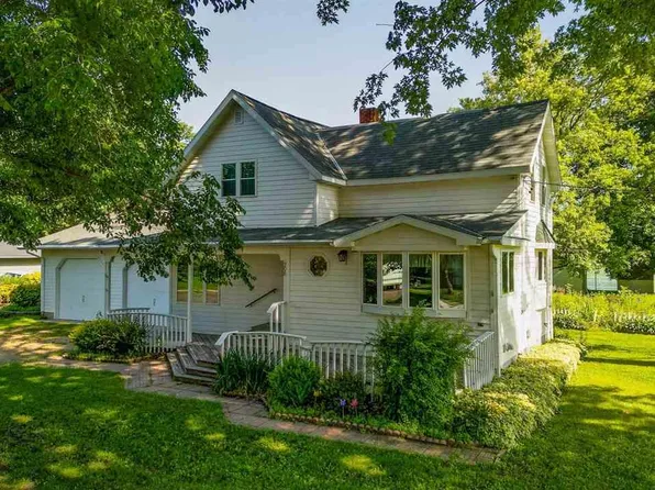 208 Lincoln St SW, Mapleton, MN 56065