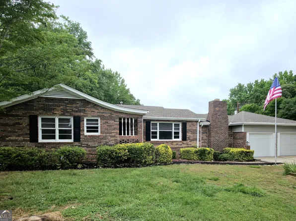 360 Pinkney St, Winder, GA 30680