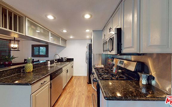 4th image of 2700 Cahuenga Blvd E APT 4001