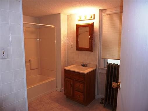 5th image of 432 N Oakley Ave