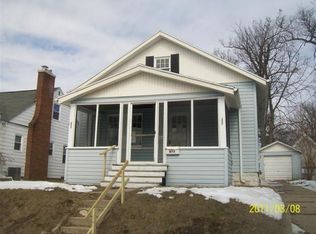 875 Beechwood St NE, Grand Rapids, MI 49505