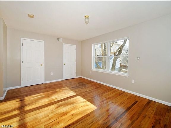 2nd image of 505 Irvine Turner Blvd #1