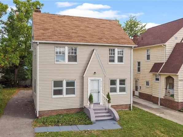 3525 Raymont Blvd, University Heights, OH 44118
