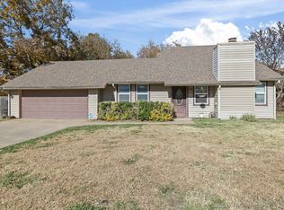 3015 W 70th St, Tulsa, OK 74132