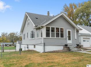 2624 S 35th St, Omaha, NE 68105