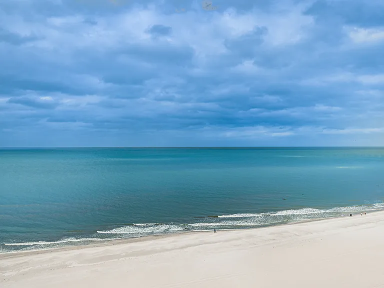 Redington Shores Beach (view from the balcony)