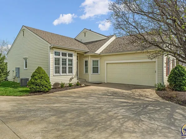 5918 Longleaf Dr, Lawrence, KS 66049
