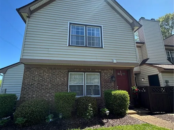 952 Saint Andrews Reach APT D, Chesapeake, VA 23320