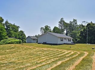 624 Chestnut Mountain Rd, Hinton, WV 25951