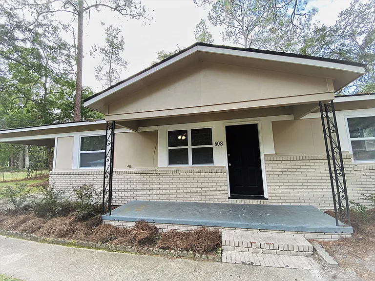 503 Forest St — Photo 4