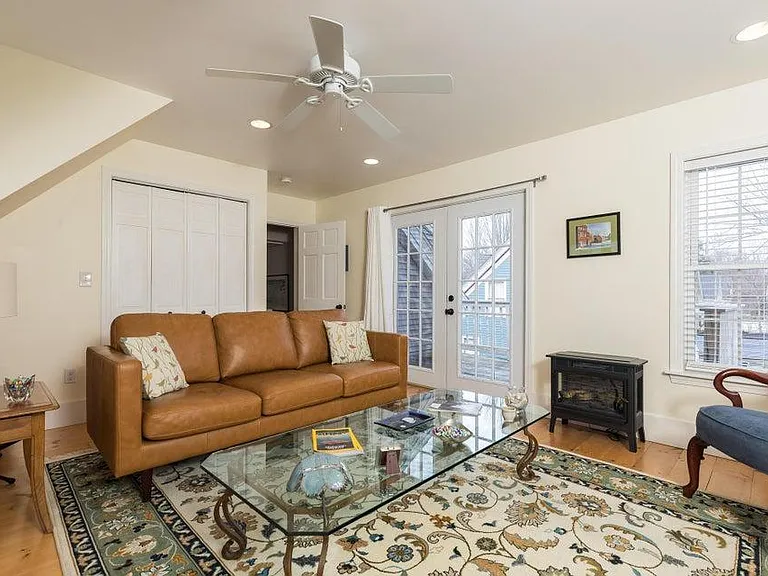 54 Goodwin St — Photo 12