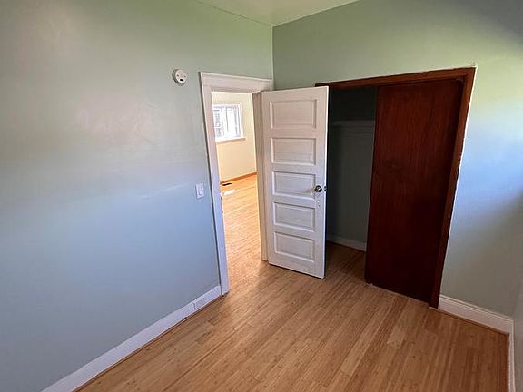 3rd image of 20 Moeller St Unit 1