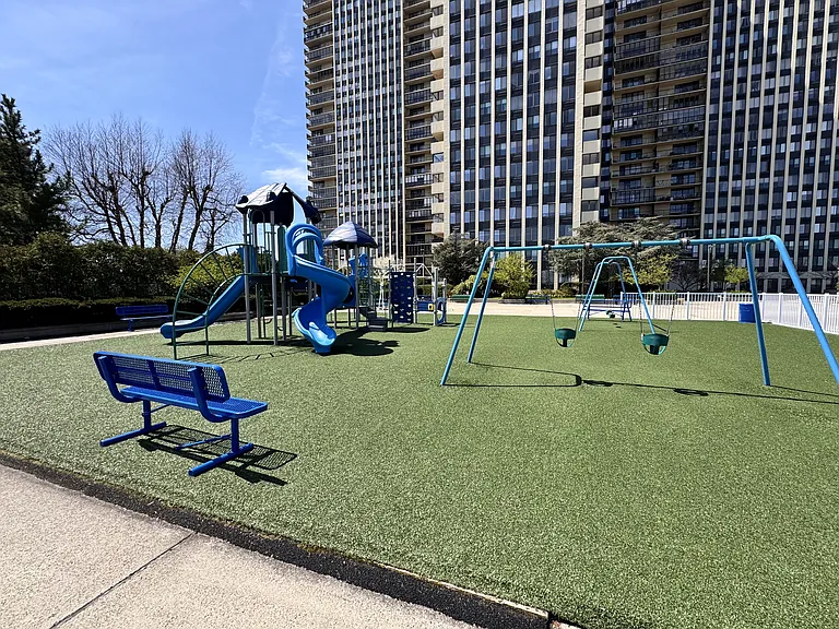 200 Winston Dr #3011 — Photo 24