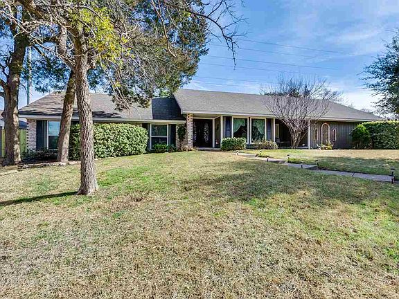 2nd image of 9906 Forest View Dr