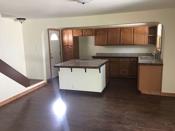 Dining room, kitchen