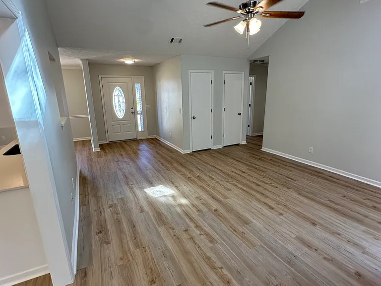 243 Stonebridge Dr — Photo 7