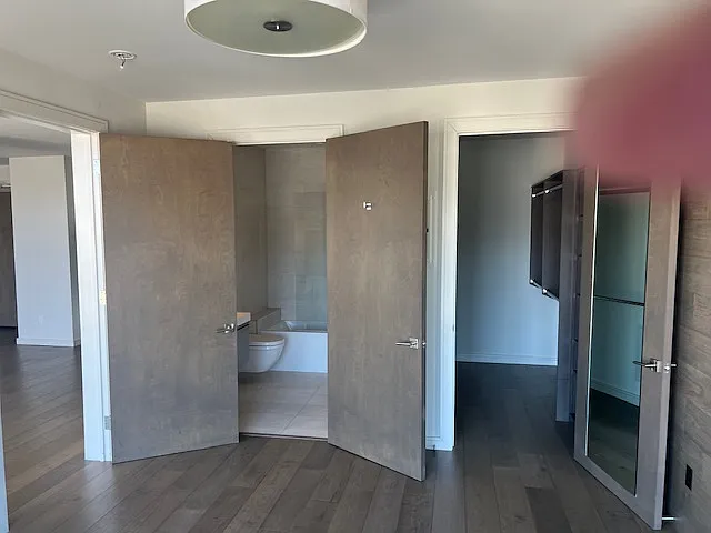 600 South Van Ness — Photo 19