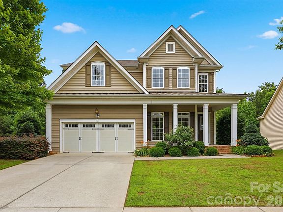 2nd image of 878 Treasure Ct