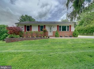 636 Oak Tree Rd, Westminster, MD 21157