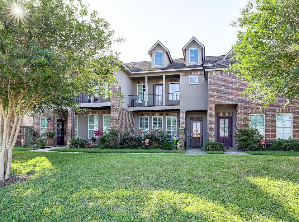 1st image of 114 Stonehurst Dr