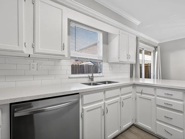 1221 Cedar Post Ln #3B — Photo 10