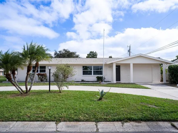 8369 120th St, Seminole, FL 33772