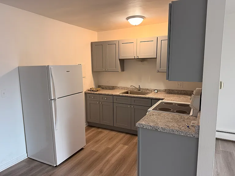 7318 Oakwood Ave #6 — Photo 3