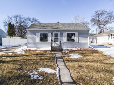 1001 18th St S, Fargo, ND, 58103