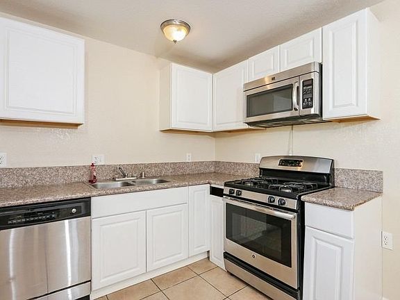 4th image of 5961 McLaren Ave