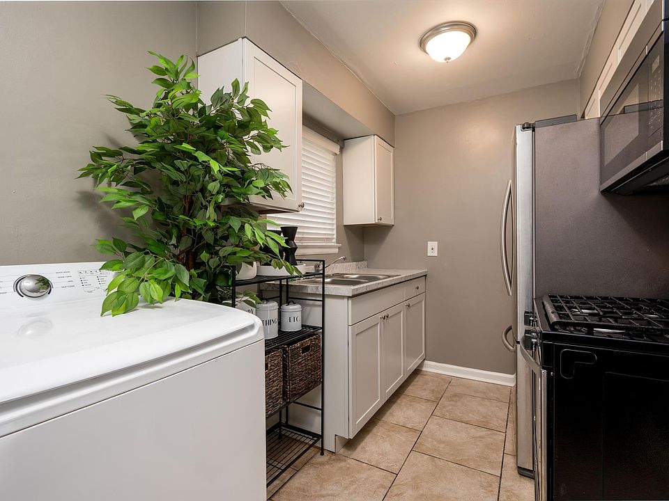 Remodeled kitchen with new cabinets