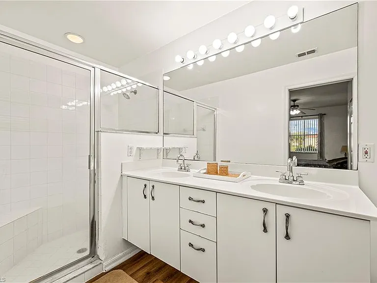 280 Robin Hood Cir #101 — Photo 13