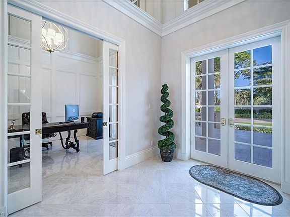 4th image of 27190 Oak Knoll DR