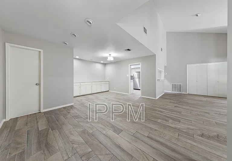 24043 Augusta Dr — Photo 4