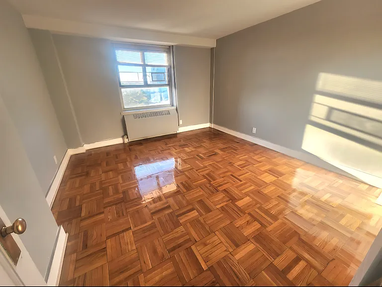 192-45 71st Cres #3A — Photo 13