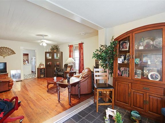 5th image of 1354 Shangrila Cir