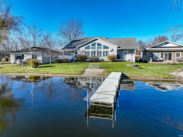 5283 S Highpoint Dr, Albion, IN 46701