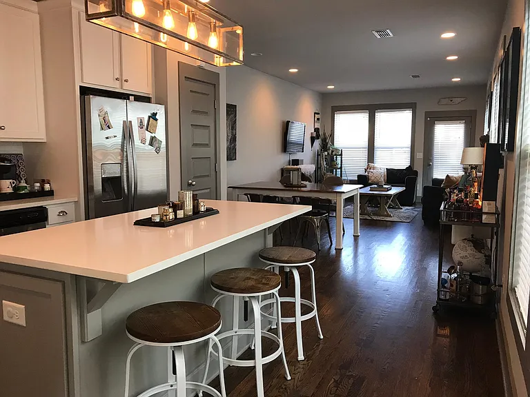 1317 Pennock Ave — Photo 3