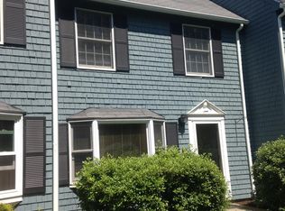 32 Baldwin Dr, Bangor, ME 04401