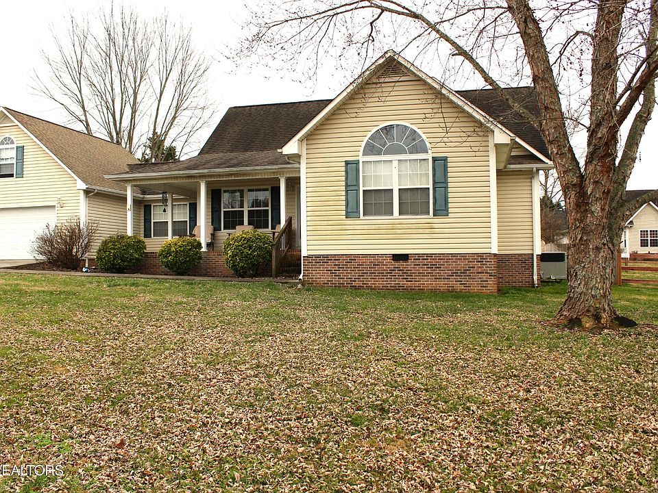 1st image of 119 Wind Chase Dr