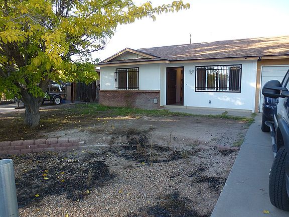 3rd image of 2607 Desert Garden Ln SW