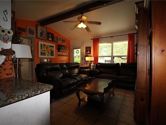 2nd image of 810 Quinette Dr