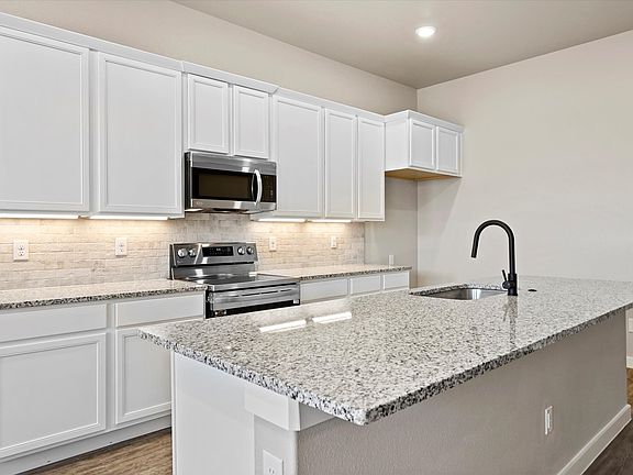 4th image of 3701 Urbana Pl