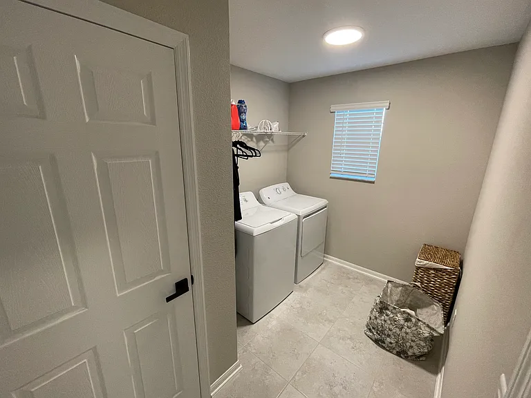 2633 Sunny Pebble Loop — Photo 24